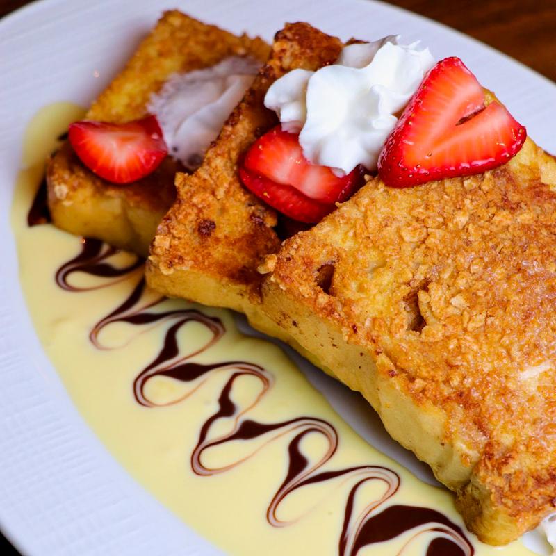 cinnamon french toast with strawberries